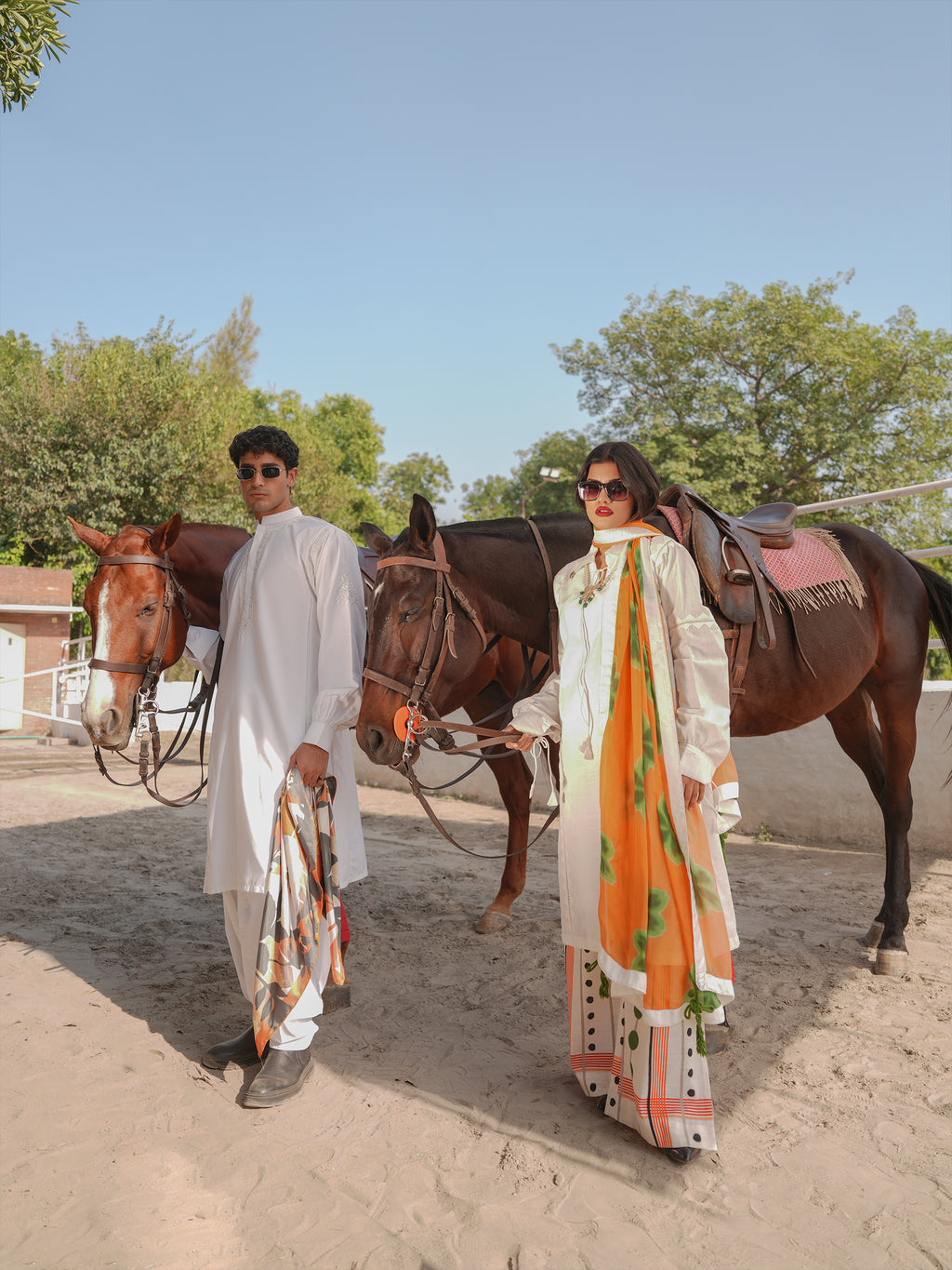 VERSE 4 - CHITTAY GUDDAY (WHITE FOLDS)