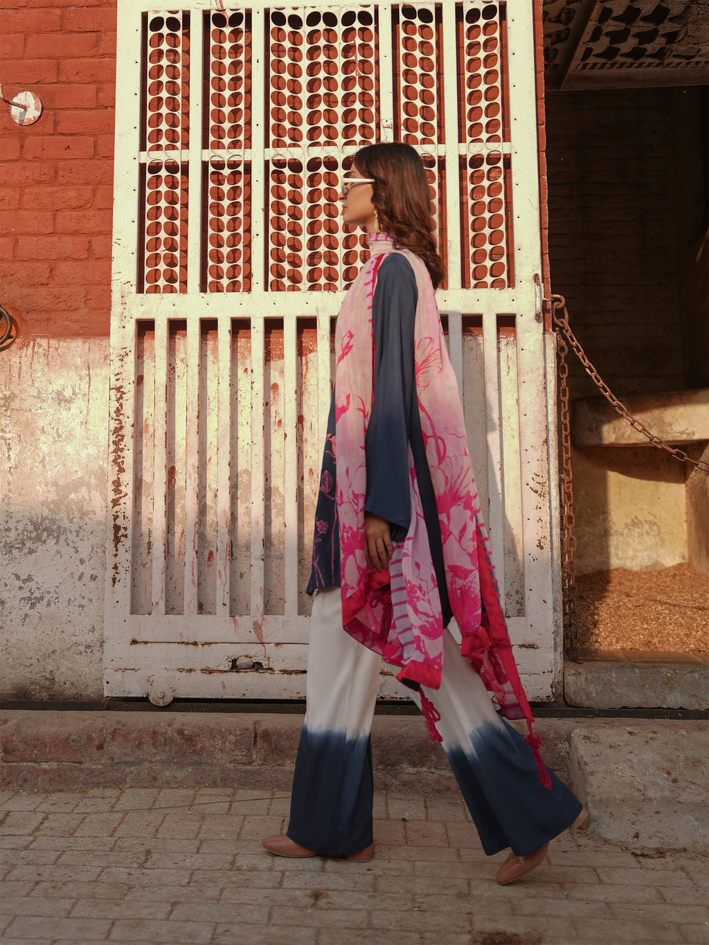 VERSE 2 - GHULABI PHUL (PINK FLOWER)