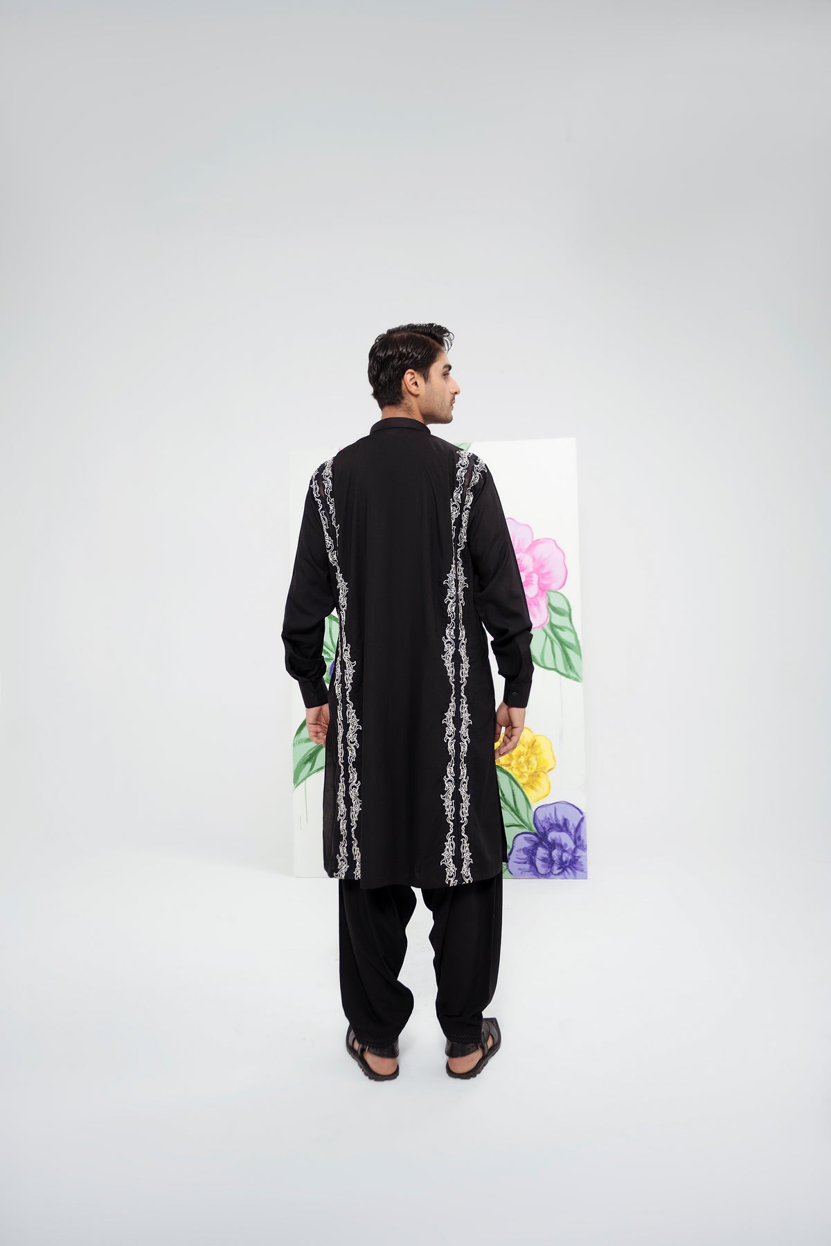 VERSE 1 - HEIRLOOM ARMOR