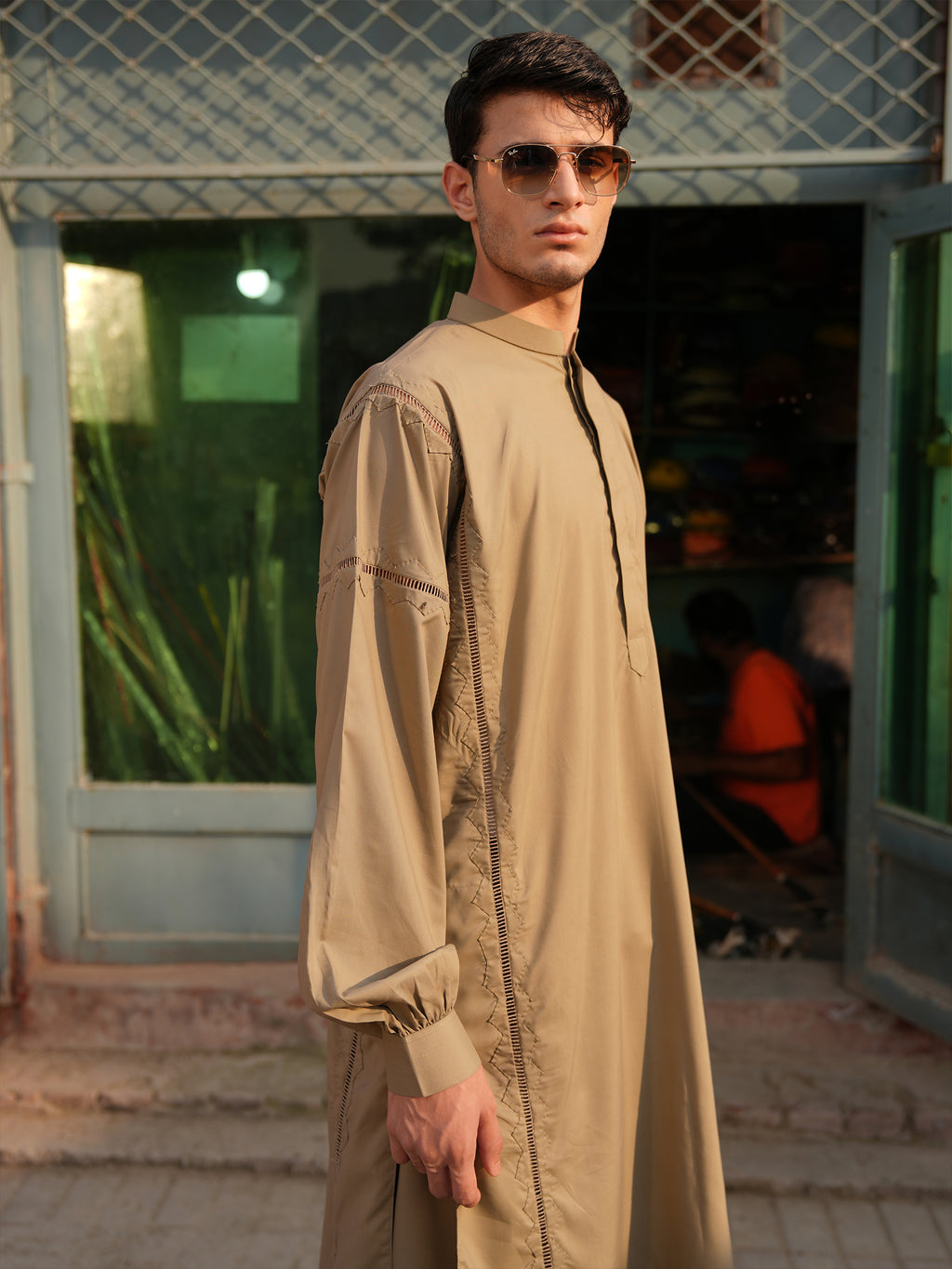 VERSE 1 - MITTI RANG GUDDAY (MUD BROWN FOLDS)