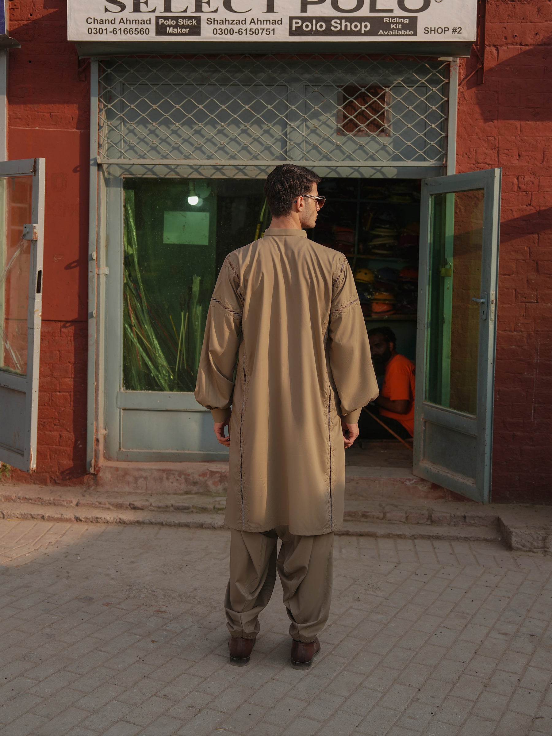 VERSE 1 - MITTI RANG GUDDAY (MUD BROWN FOLDS)